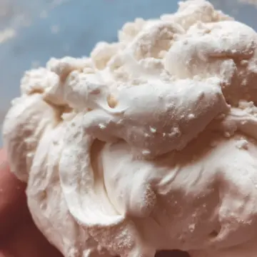 How to Make Cloud Dough