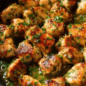 Garlic Butter Chicken Bites (15-Minute Recipe!)