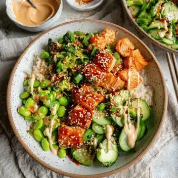 Honey Sriracha Salmon Bowls