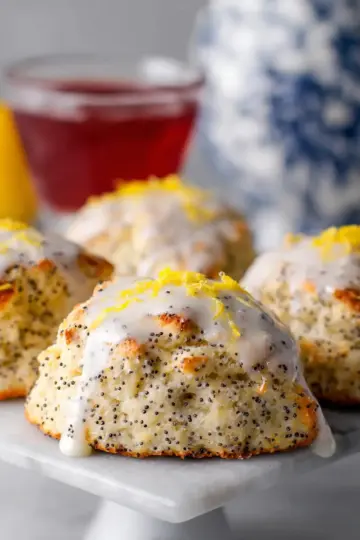 Ridiculously Easy Lemon Poppy Seed Scones